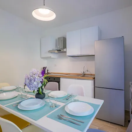 Residenza Luna Apartment