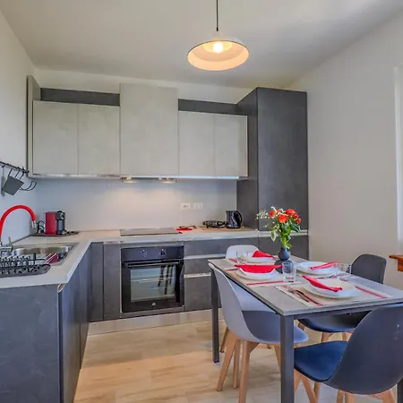 Residenza Luna Apartment Stresa